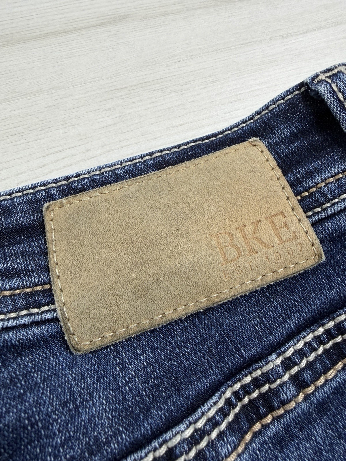 BKE Buckle Alec Jeans Straight Stretch Denim Coolmax Whiskered Mens 29×30 EUC