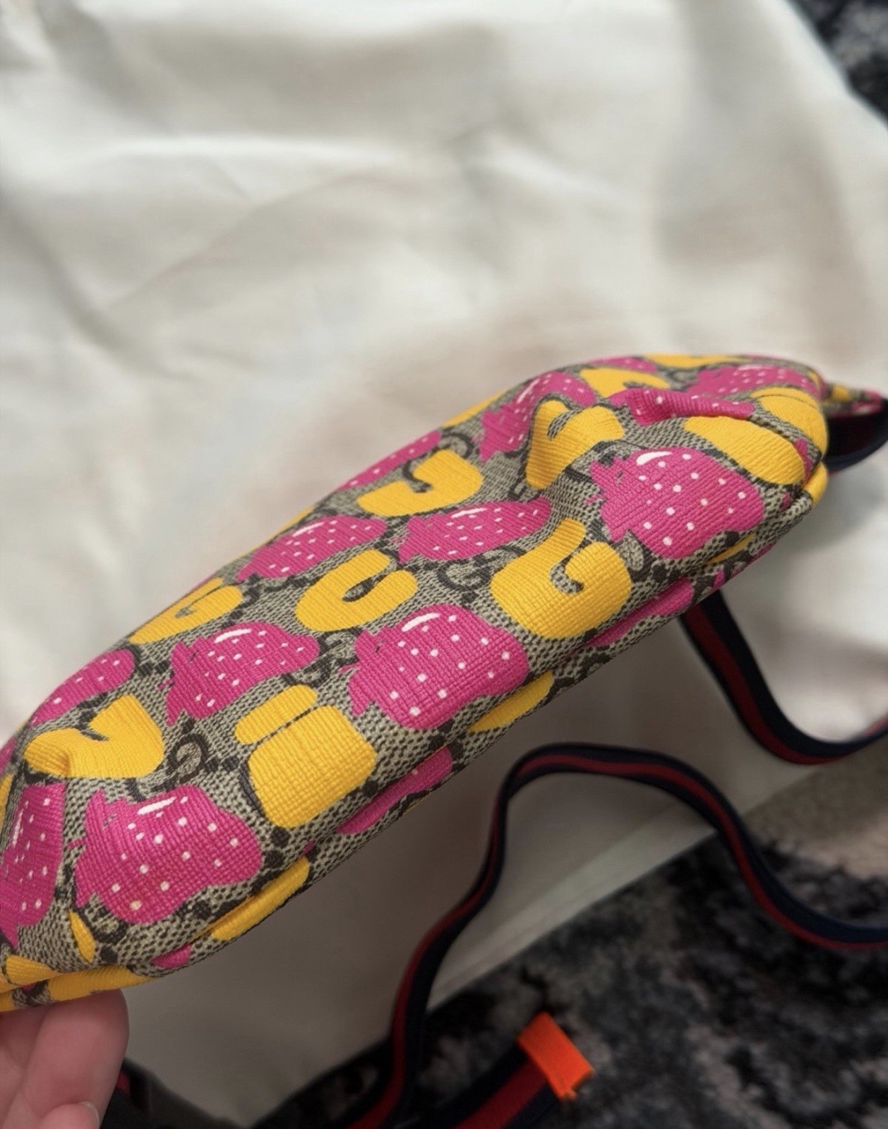 New!! Gucci Children’s Strawberry Print GG Supreme Canvas Bag
