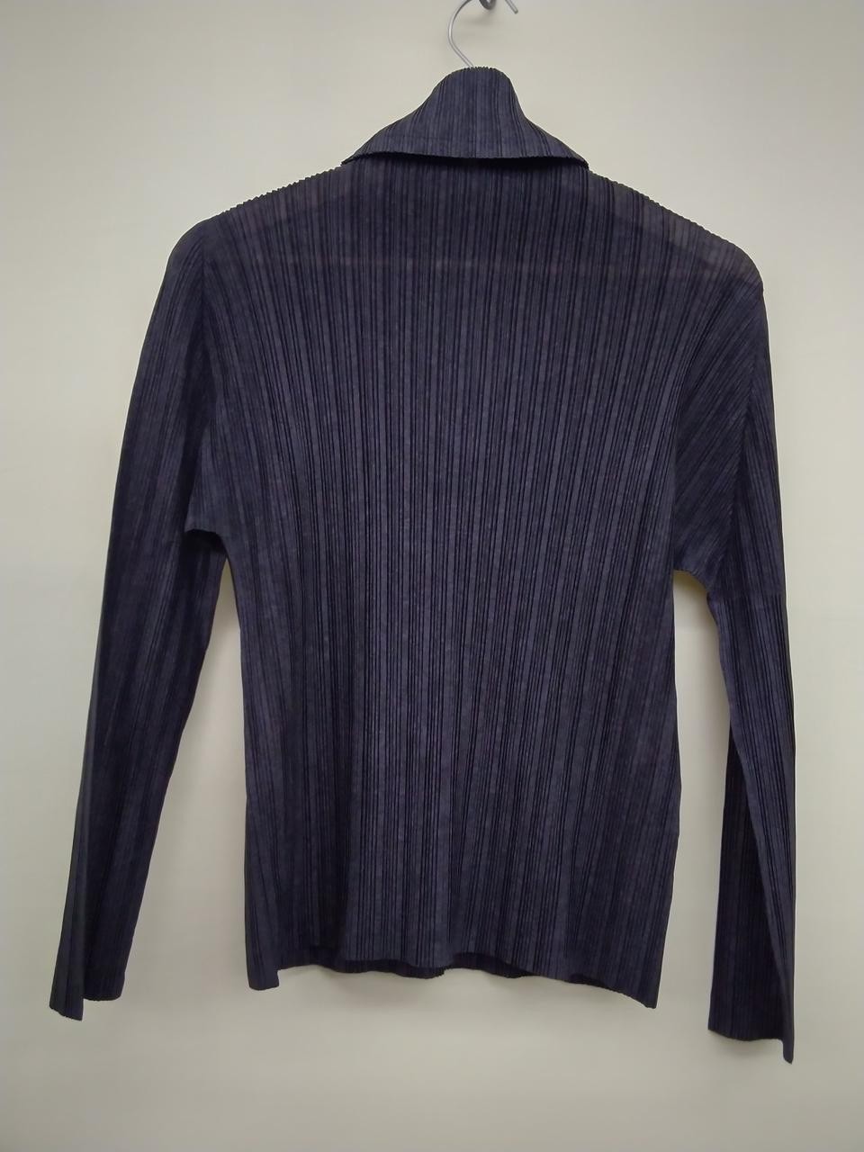 Pleats Please Turtleneck Top Women’s Gray Size 3 Waist 23.6″