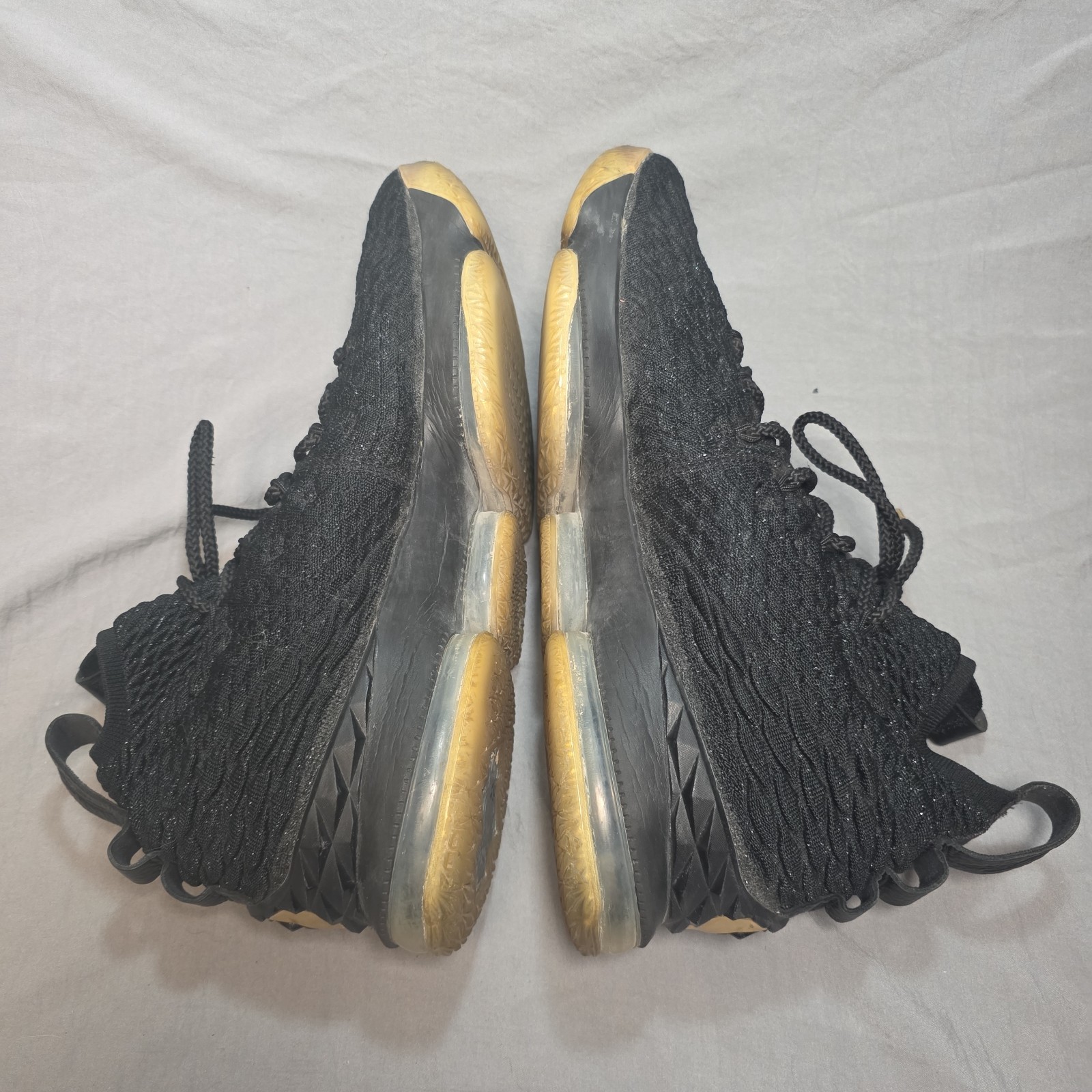 Nike LeBron 15 Black Metallic Gold Basketball Shoes 897648-008 Mens 14