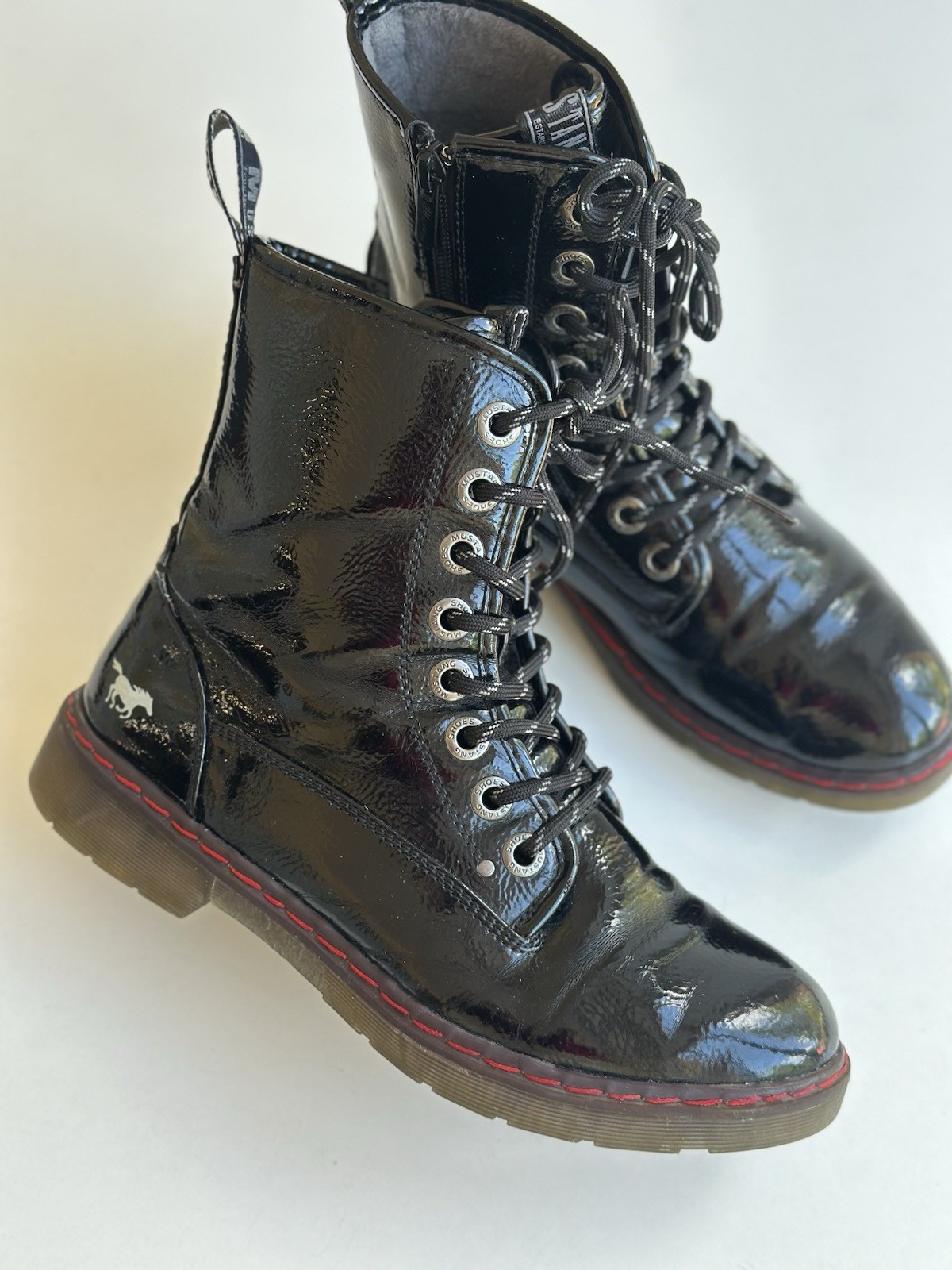 Mustang Black Patent Lace-Up Boots – Soft Lined – Size 40 (26 cm Insole)