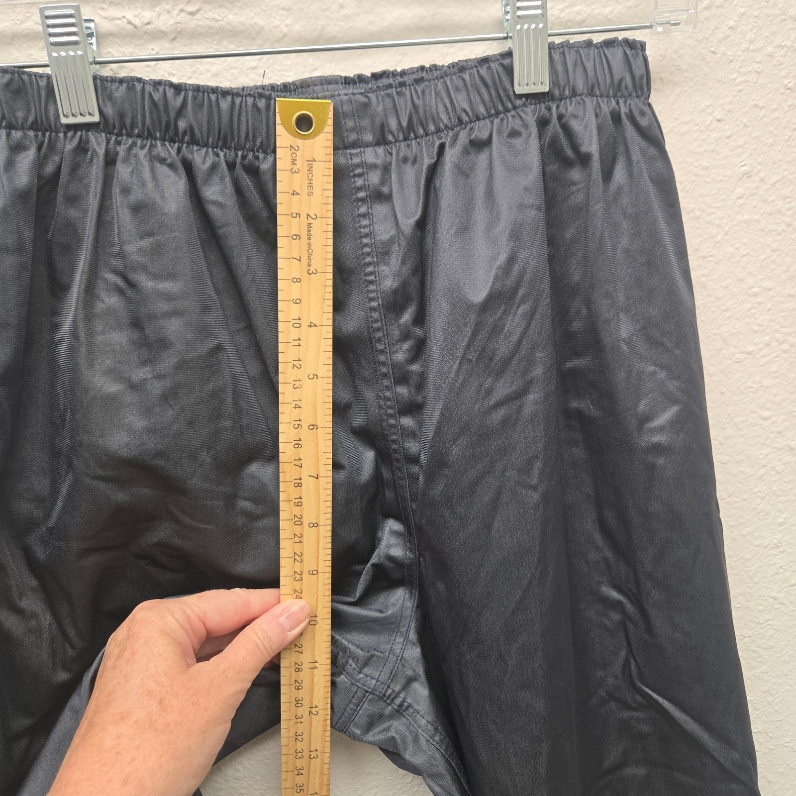 Black Windbreaker Cargo Pants Elastic Waist Ankle Zip Athletic Streetwear