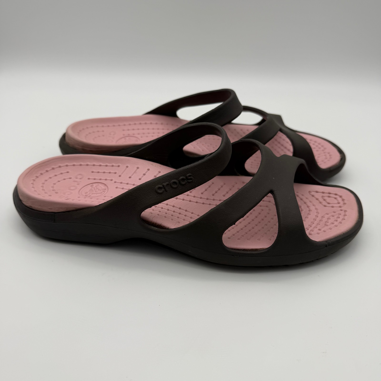 Crocs Kadee II Strappy Sandals Black Pink Slip On Shoes Womens Size 8