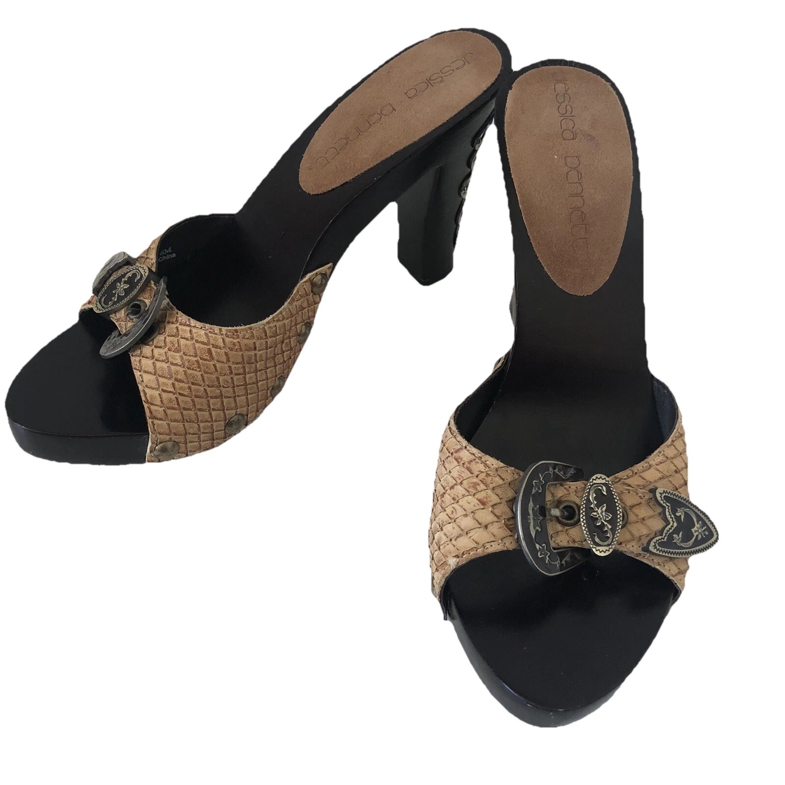 Jessica Bennett Slide Shoe SIZE 6M Wood Sole Tan Sandal Buckle Studs Embellished