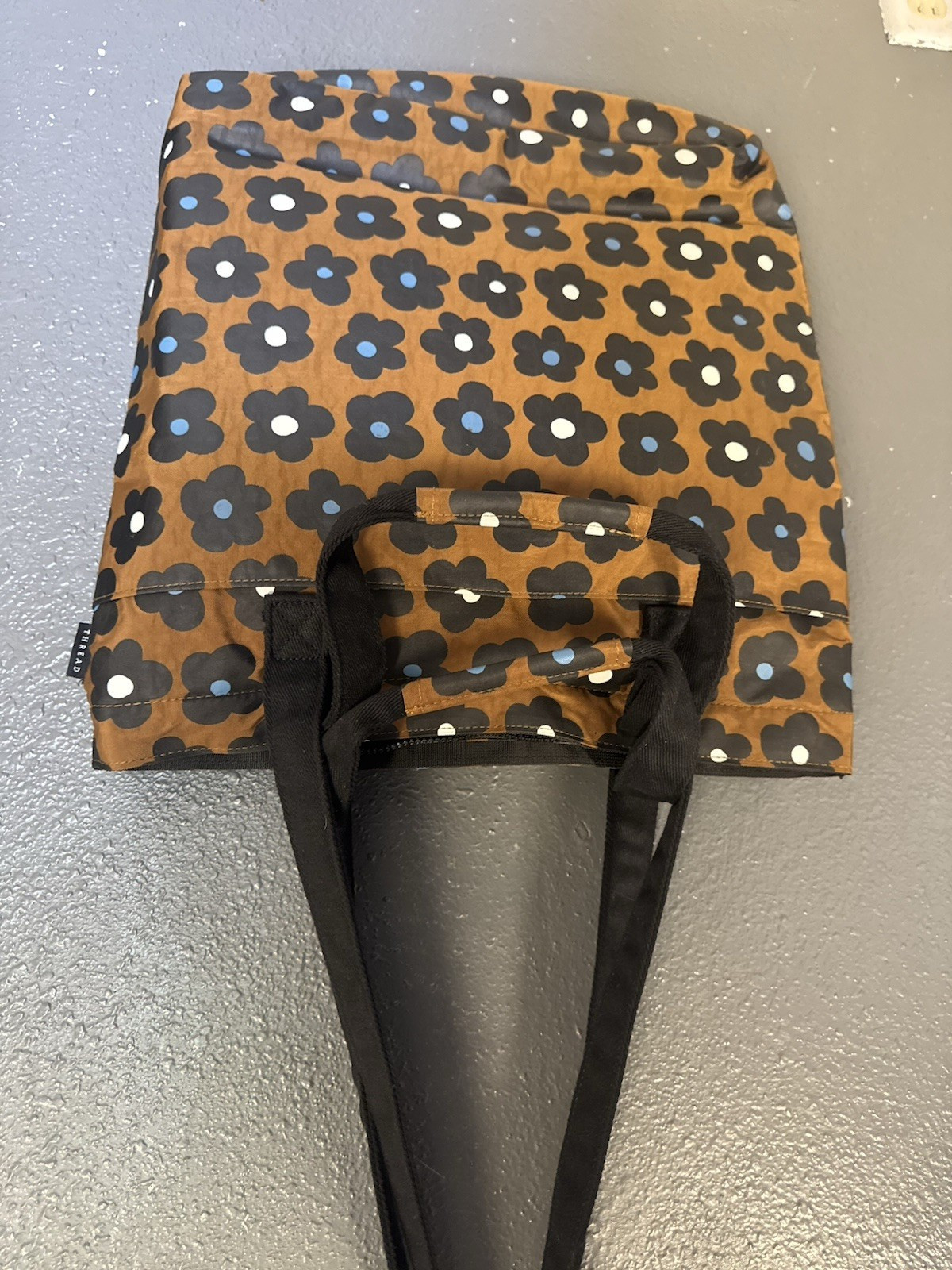 Floral Tote Bag Zip Top Outer Pocket Double Handles- Thread Wallets- Wylde