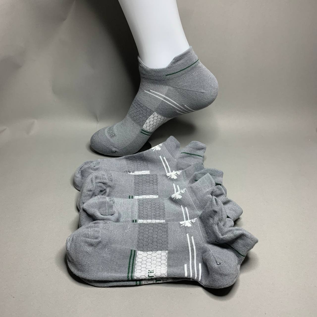 Bombas Men Women Ankle Quarter Socks 4 Pairs Dark Gray Charcoal Size L Large