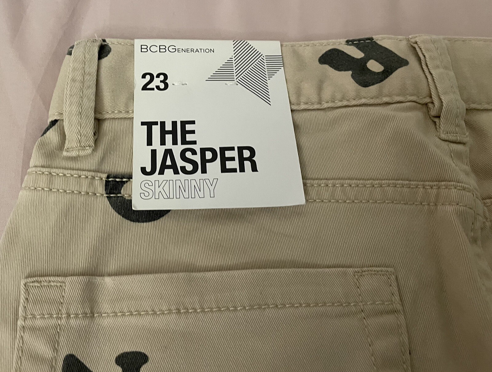 NWT BCBG letter print skinny jeans novelty ABC alphabet BCBGeneration Jasper 23”