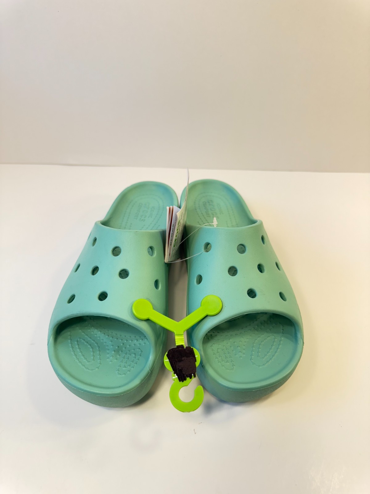 9.1 Crocs Womens Classic Platform Slide Teal-US 6
