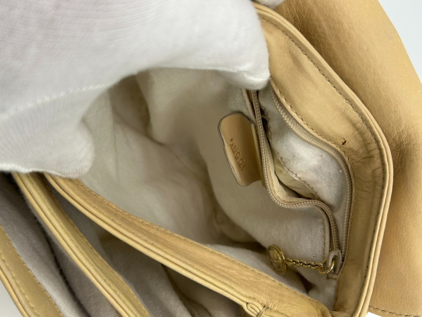 Gucci Horseshoe Shoulder Bag Ivory Tan Leather Gold Hardware Vintage Authentic