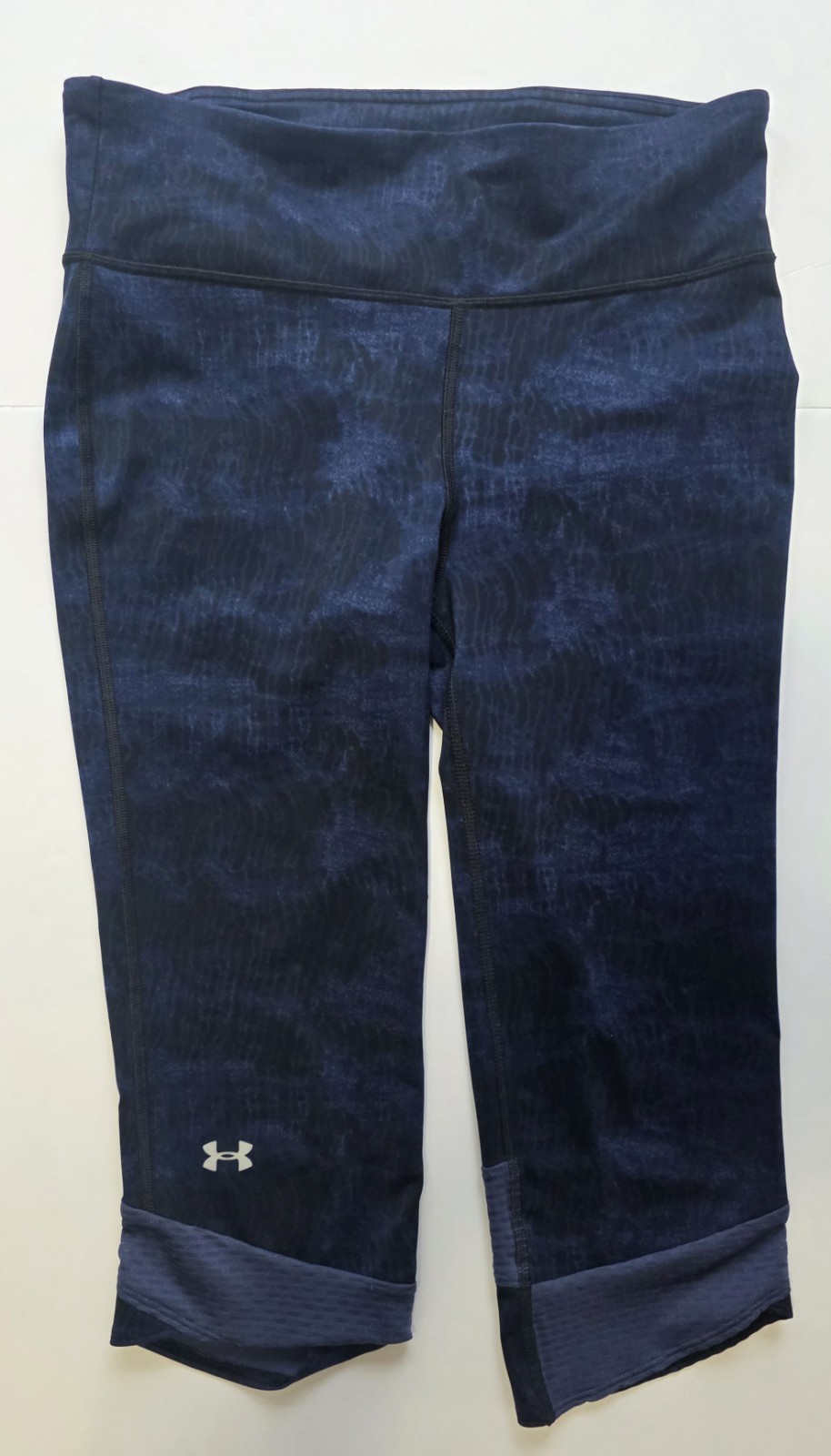 ​Under Armour Women’s Capri Leggings Blue Textured Athletic Pants Size M