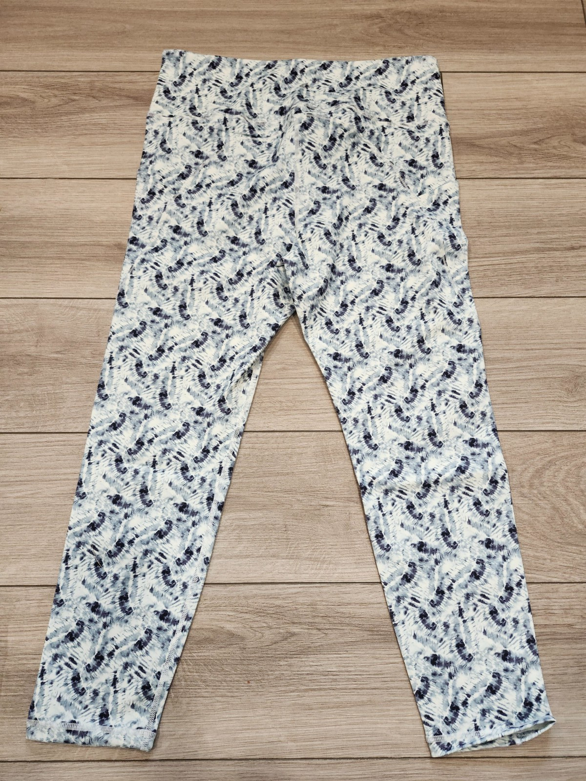 NEW Women’s Zyia Storm Hendrix Leggings Size 16-18 Length 7/8 24” inseam