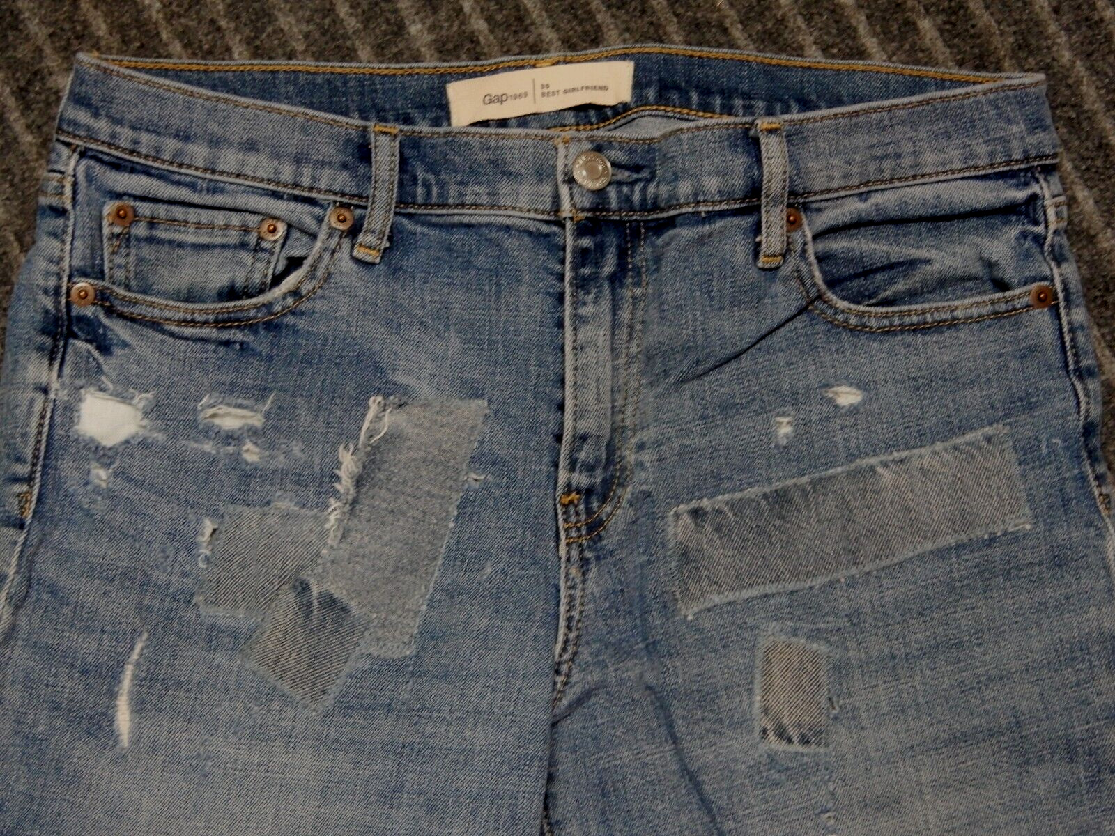 GAP Best Girlfriend Denim Jeans Patches Mid Rise Size 30 Inseam 26.5 in EUC