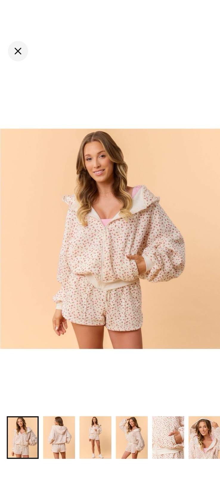 Size Medium Women’s Marshmallow Full Zip Hooded Sweatshirt – Blogilates