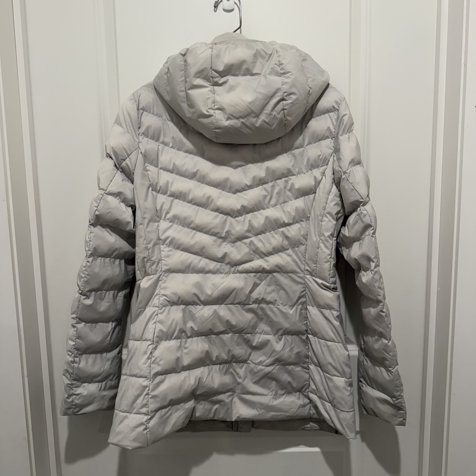 32 Degrees Heat Puffer Jacket Silver Size Medium Wind Resistance