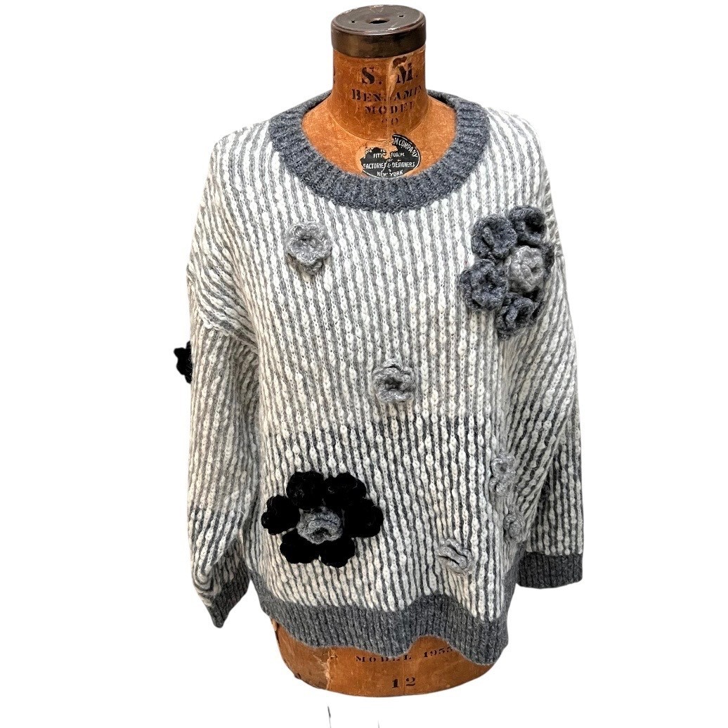 Grannycore Chunky Knit Oversized 3D Crochet Flower Sweater Women Grey Boho Large