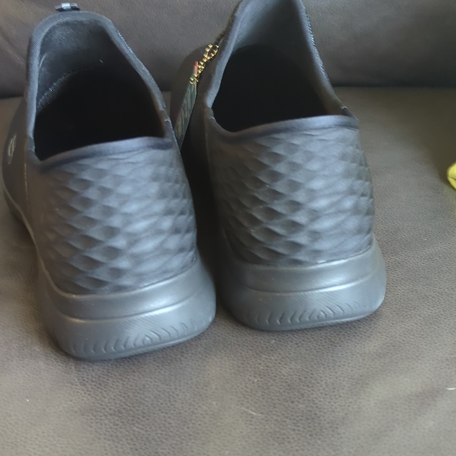 SKECHERS Hands Free Slip-ins Men’s Black Slip-On Athletic Sneakers Memory Foam