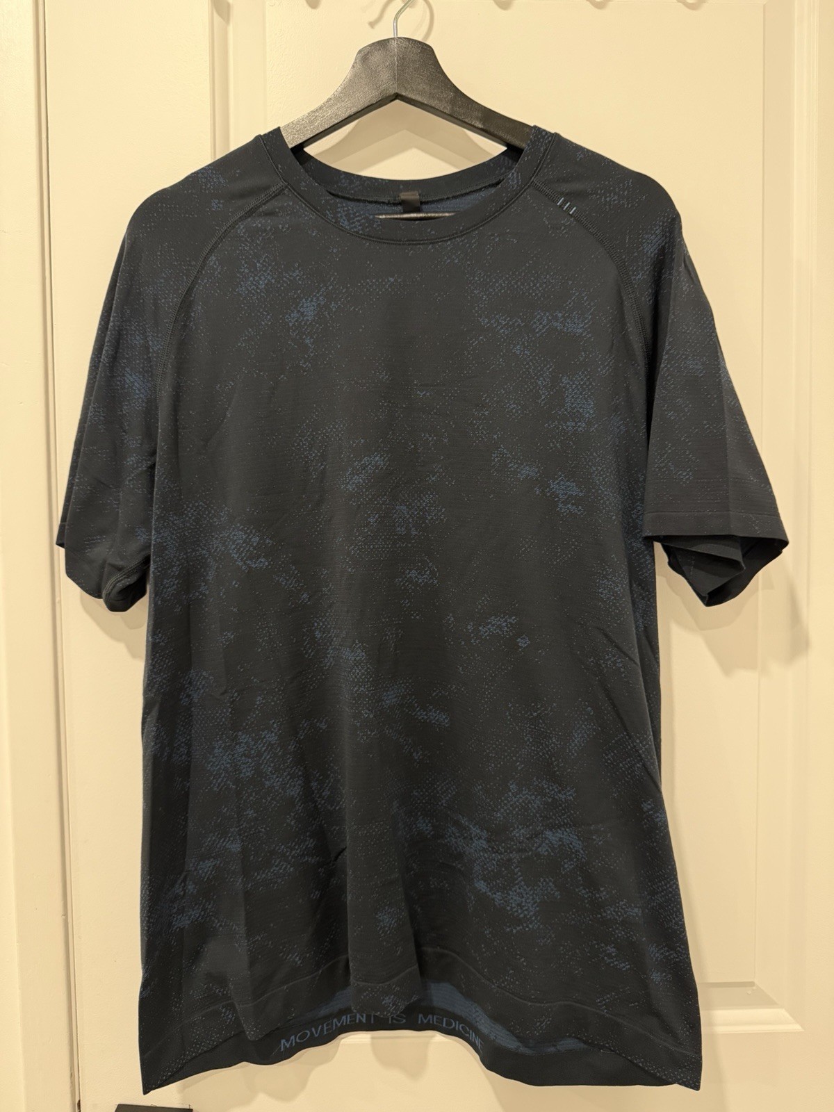 Lululemon Men’s Metal Vent Tech 2.0 Workout Shirt Gym Blue Black Large