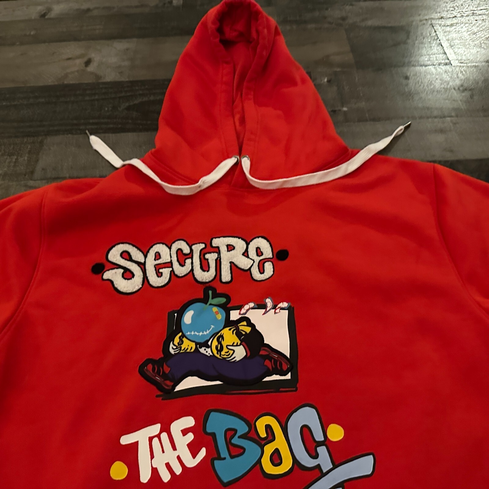 Secure the Bag – Bleecker & Mercer Red Sweatshirt size 2XL – Money Cash Stacks