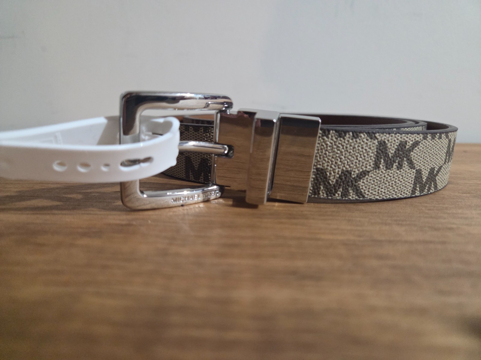 Michael Kors Women’s Reversible MK Logo Belt Brown/Vanilla Size Large