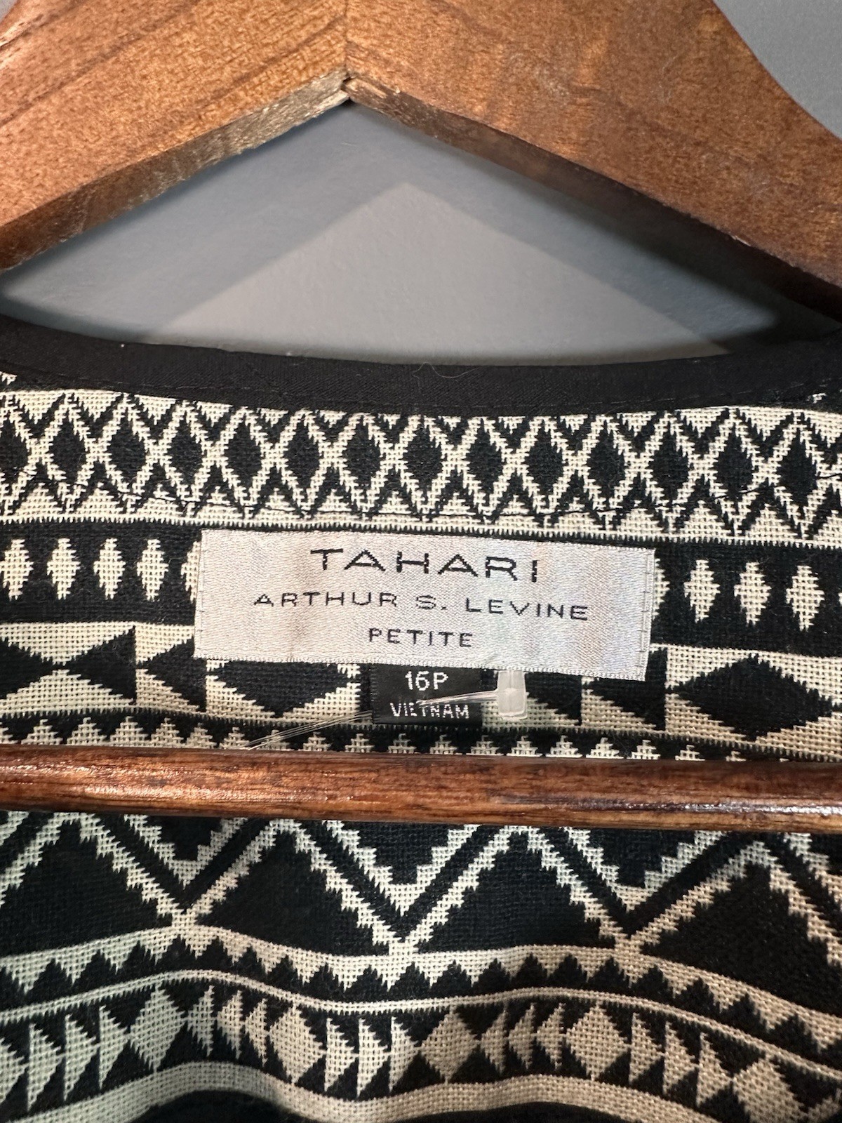Tahari Arthur S. Levine Petite 16P Black White Geometric Open Front Jacket