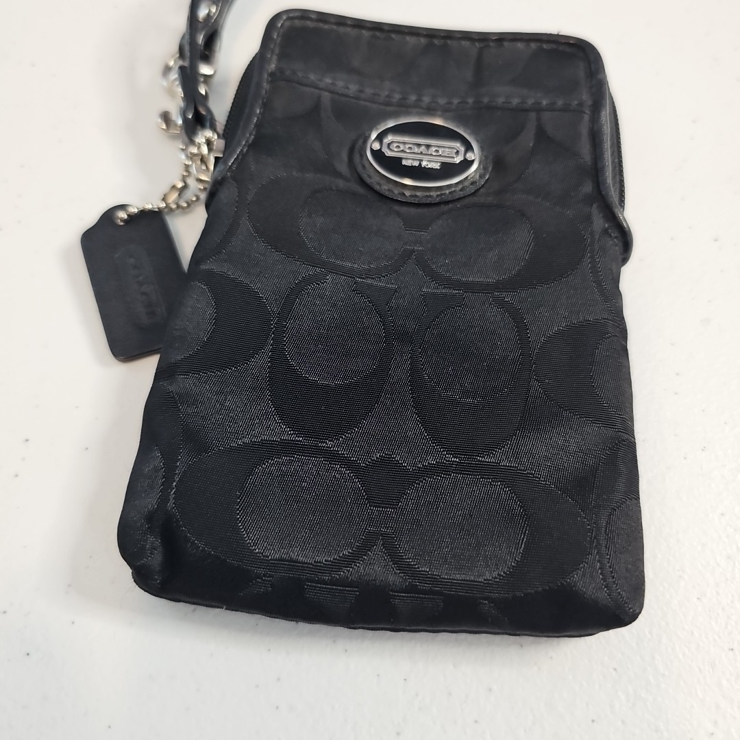 Vintage COACH New York Black Signature Wristlet Pouch Card Holder CC Monogram
