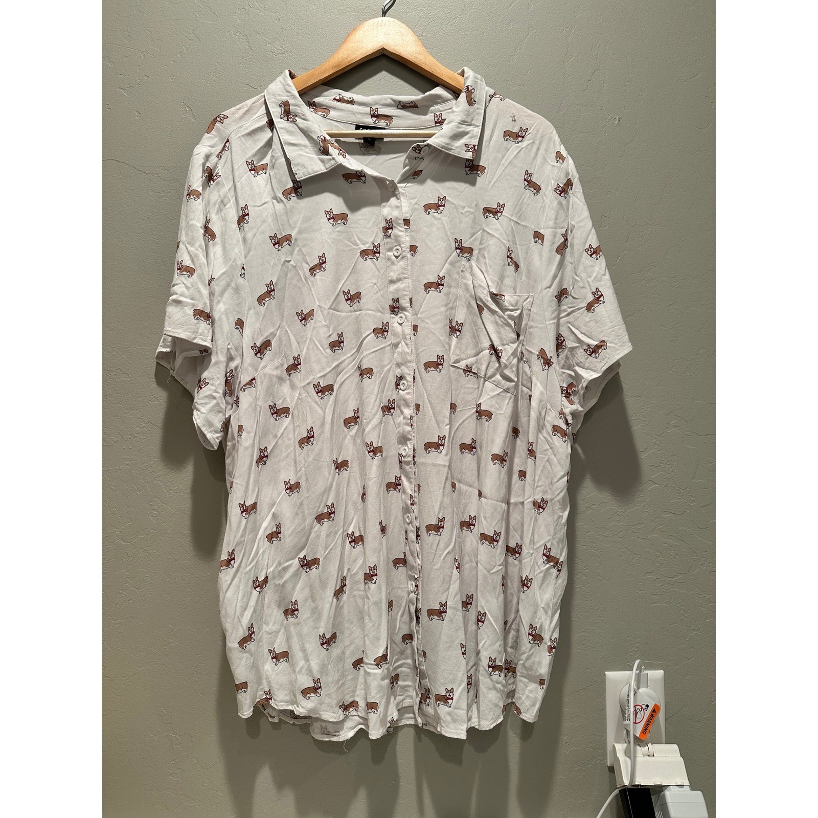 Torrid White Challis Corgi Button Up Blouse Top Shirt Short Sleeve Size 5X