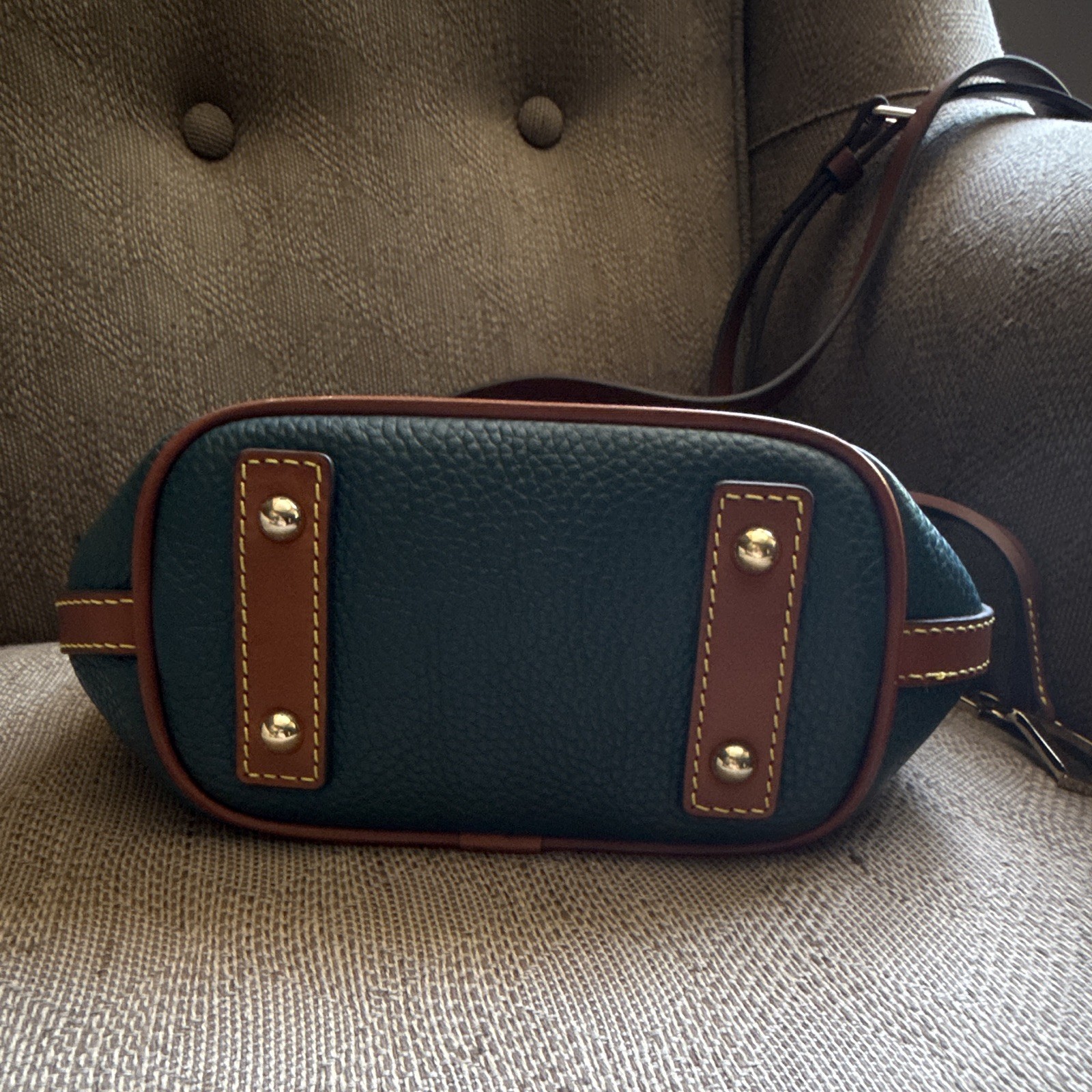 Dooney & Bourke Pebble Grain Blue/Brown Crossbody Zip, Adjustable Strap, Pockets