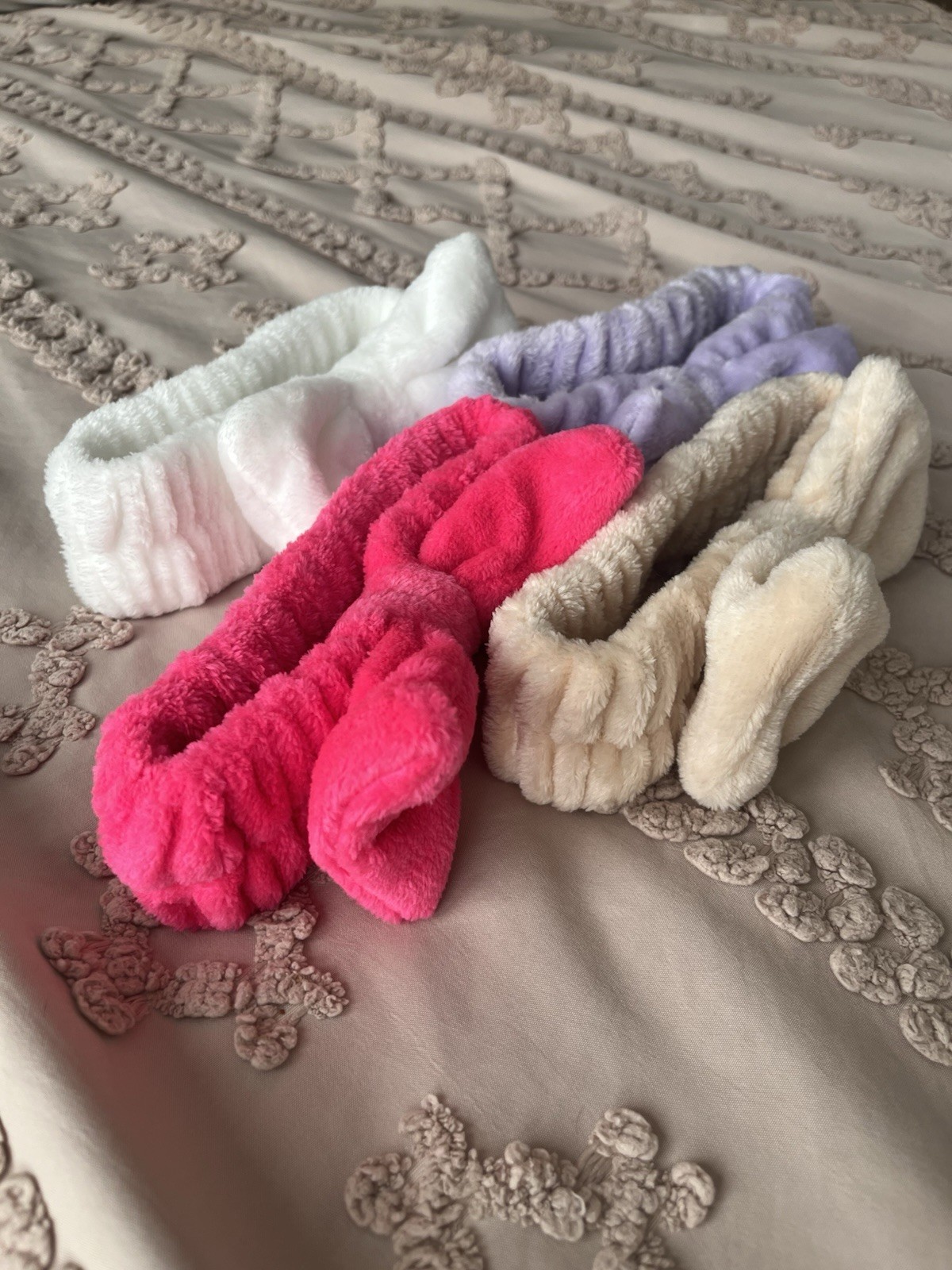 Lot of 4 Plush Bow Headbands Multicolor Stretch Polyester Hair Accessory Women