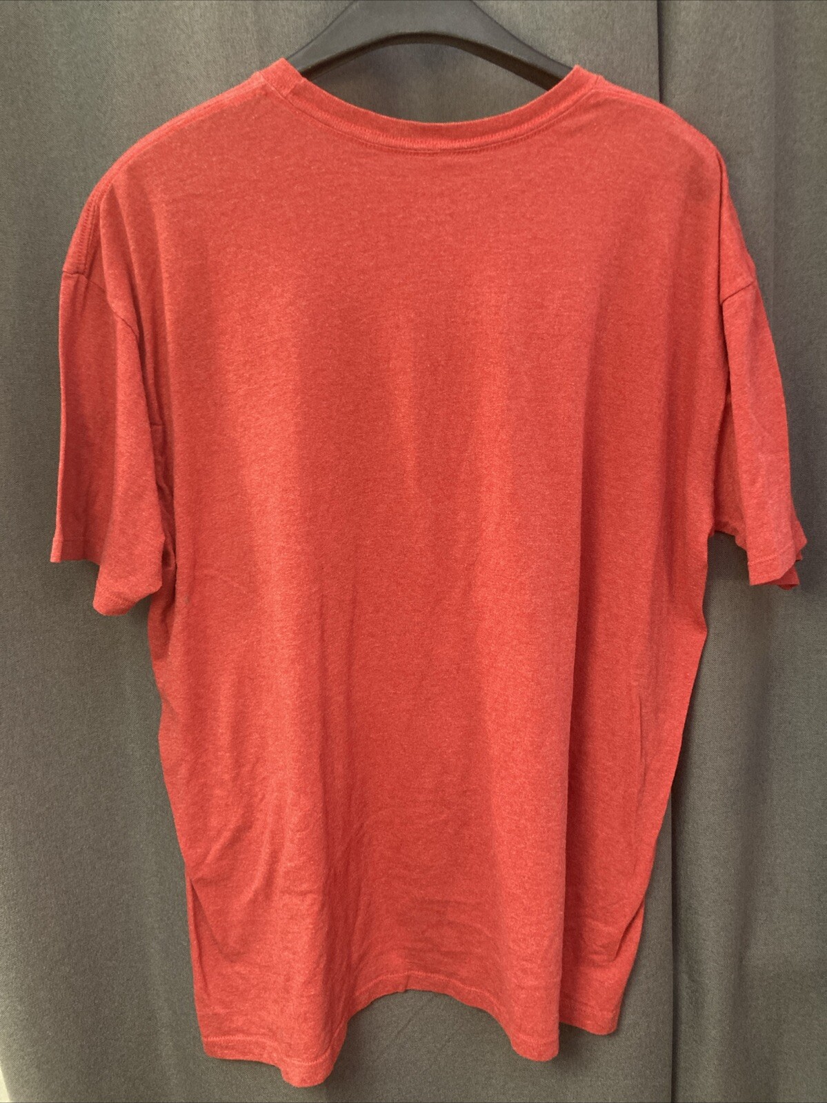 Authentic Tuong OT Sriracha Hot Chili Sauce Huy Fong Foods Logo Red T-shirt XL