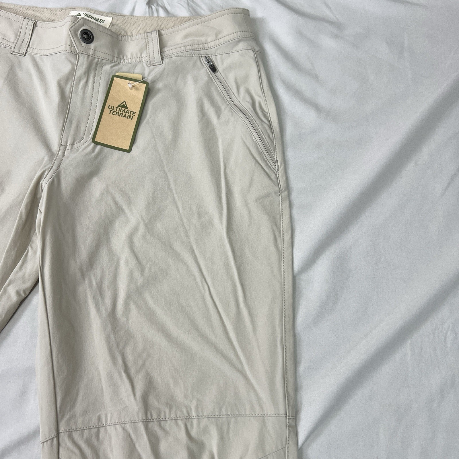 Ultimate Terrain Cargo Pants Womens 8 Beige Stretch Outdoor Water Resistant NWT