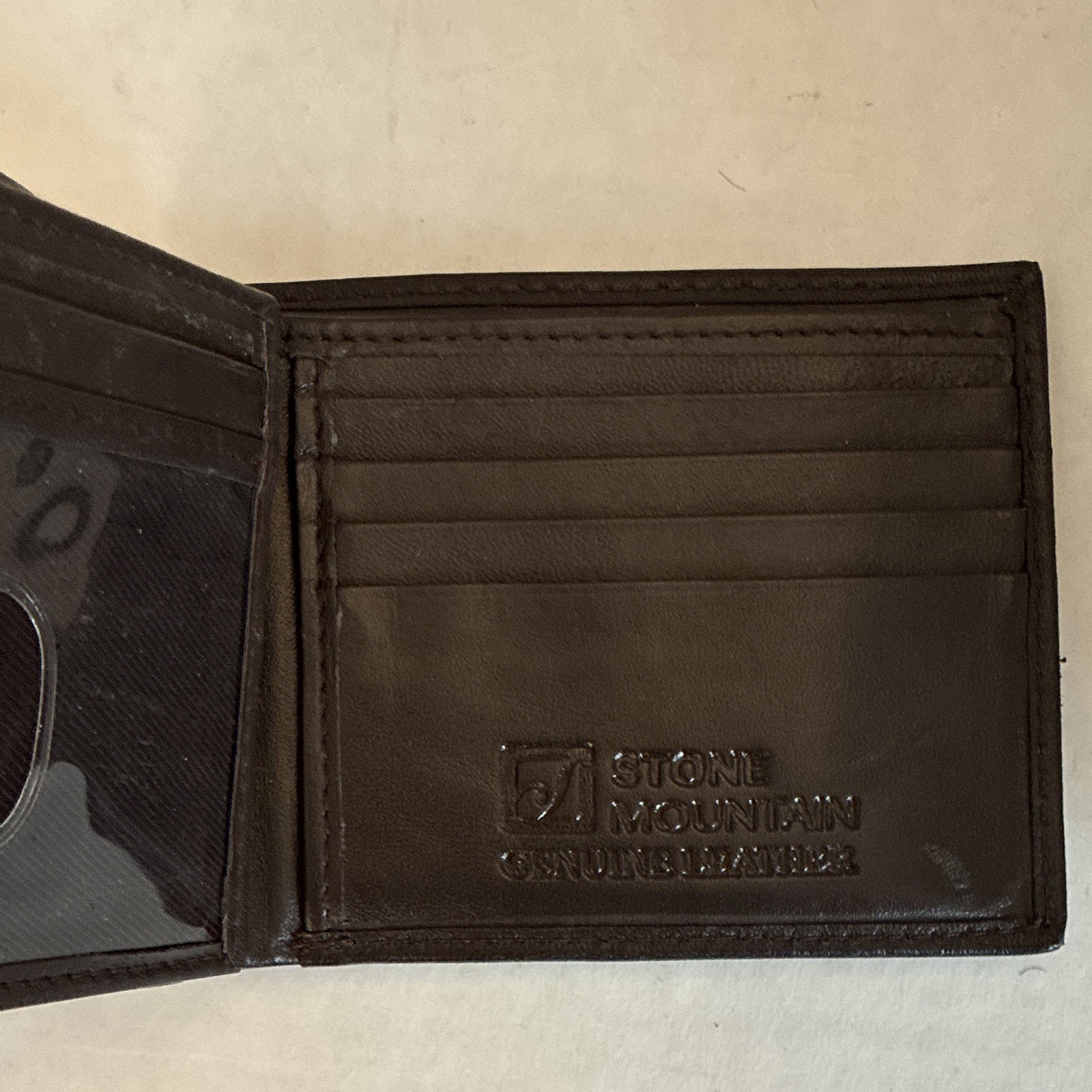Stone Mountain Men’s Brown Solid Bifold Wallet, Credit Card Slots, Logo