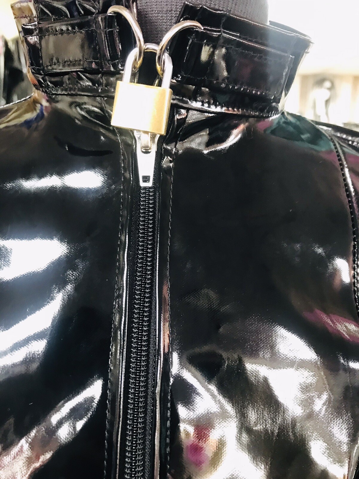 Misfitz blk PVC padlock hobble dress, two way zip. Lockable cuffs. SIZE 20. CD
