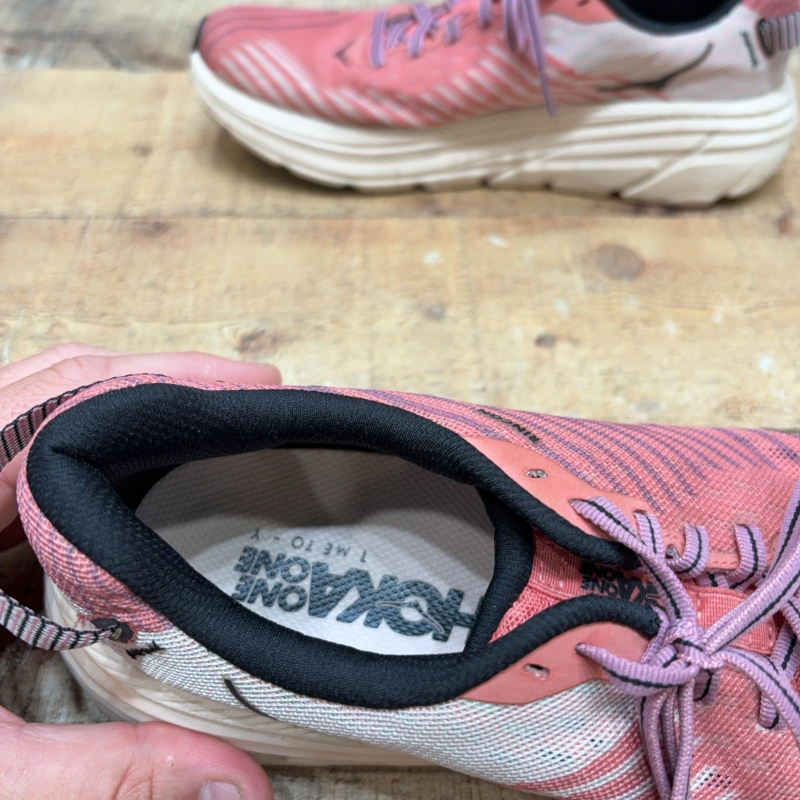 Hoka One One Rincon Shoes Womens Size 8.5 40 2/3 Pink Running Sneaker 1102875