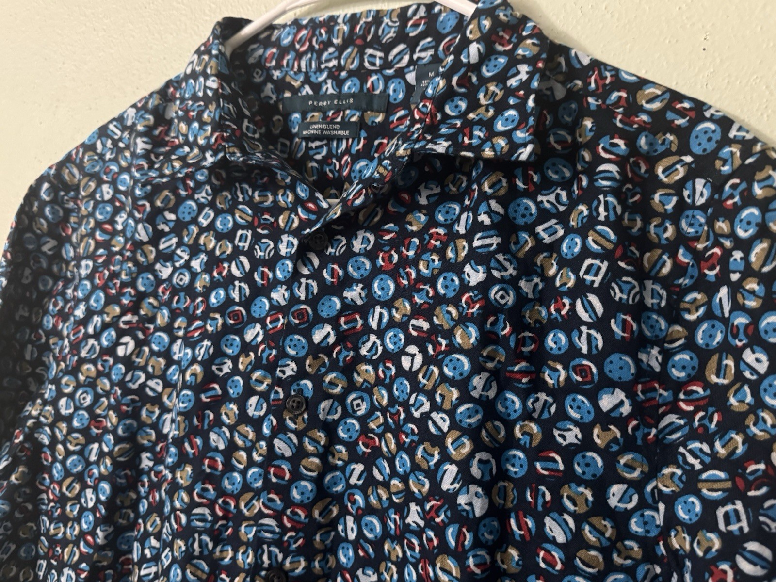 NWT Perry Ellis Men Medium Short Sleeve Button Up Shirt Blue Geometric Print