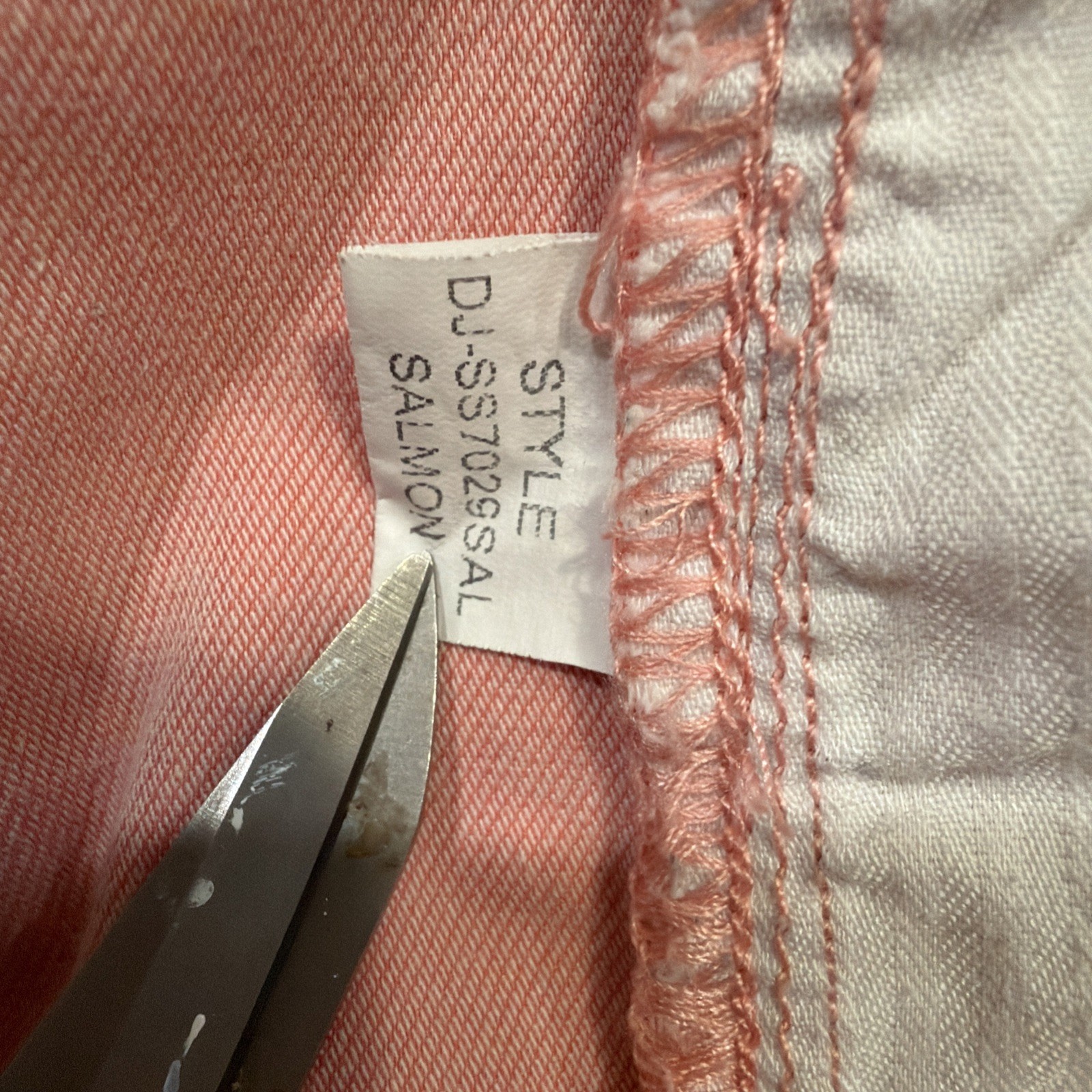 Dear John Shorts 29 Salmon Pink 4” Inseam Cuff Bottom Hem
