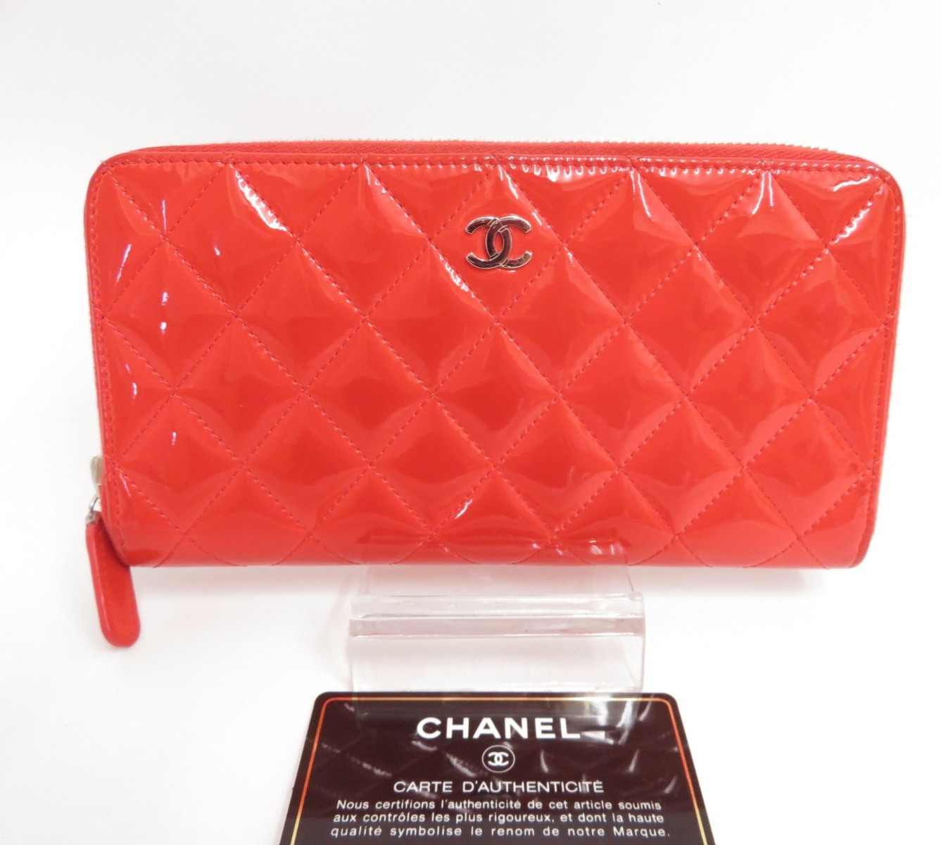 Authentic CHANEL CC Matelasse Patent Leathe Zip Around Zippy Long Wallet S#53179