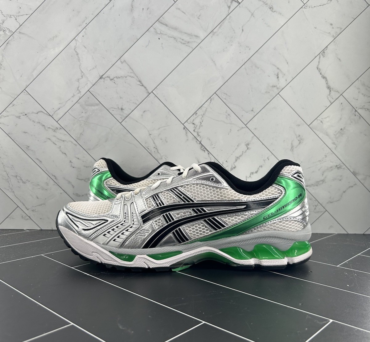 Asics Gel Kayano 14 White Malachite Green Size 12 1201A019-110