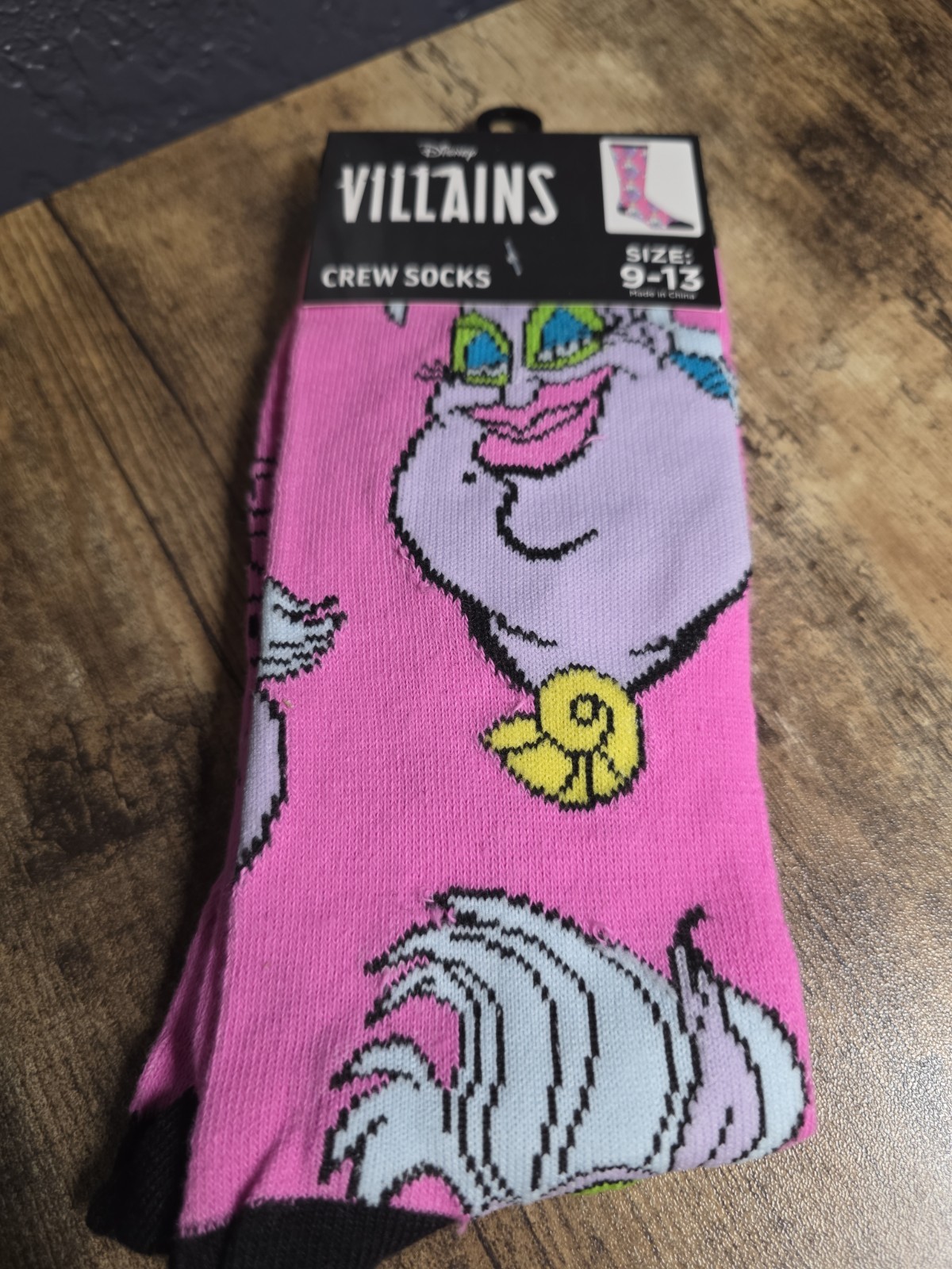 Disney Villains Ursula Adult Crew Socks Size 9-13 NEW