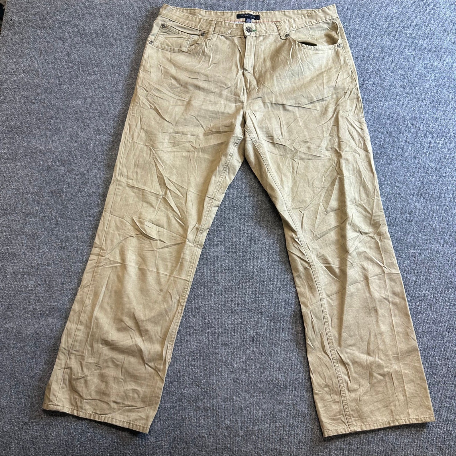 Tommy Hilfiger Pants Mens Size 38/32 Khaki Straight Leg Casual Classic Chino