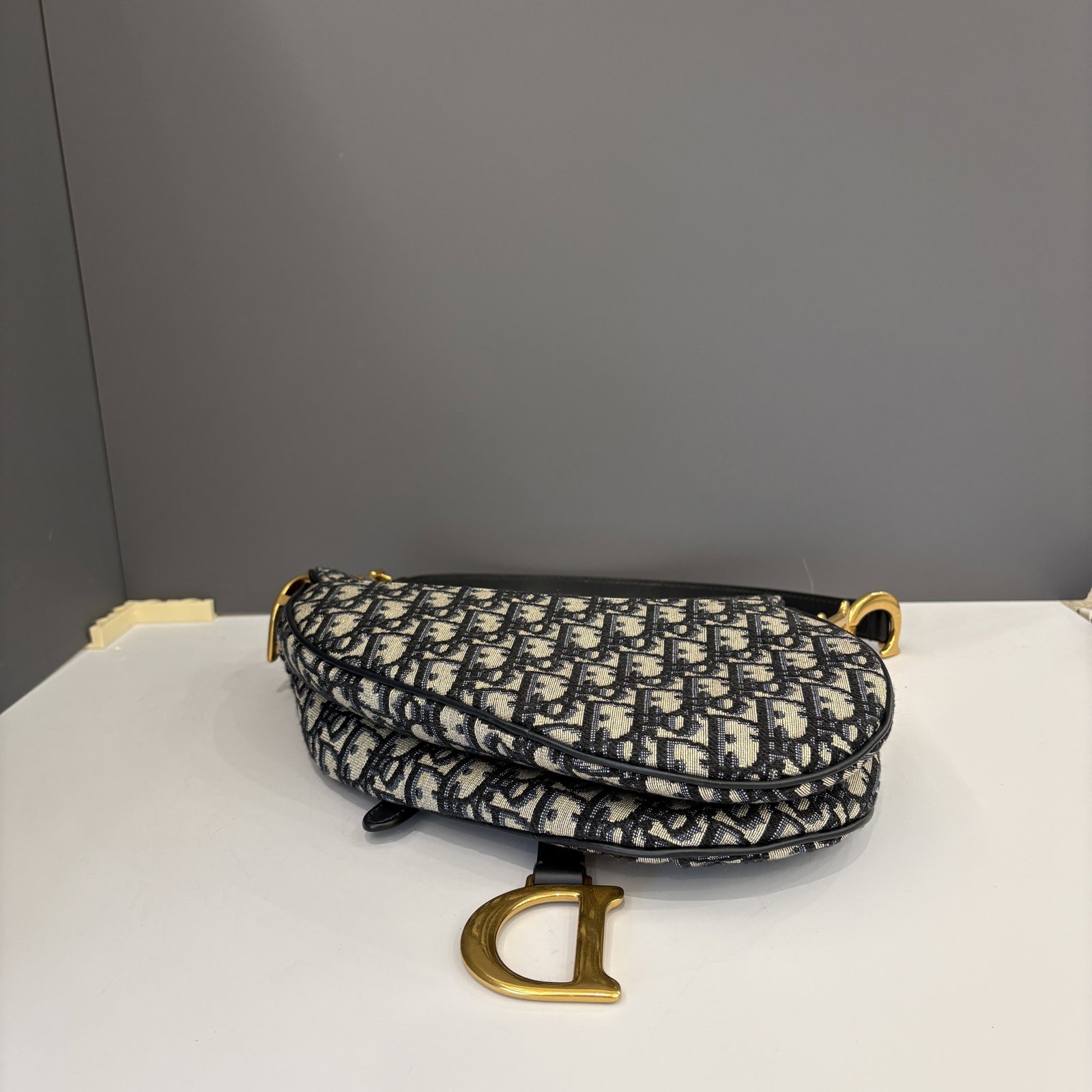 Dior Medium Saddle Bag Beige Navy Oblique (zh052626a3)