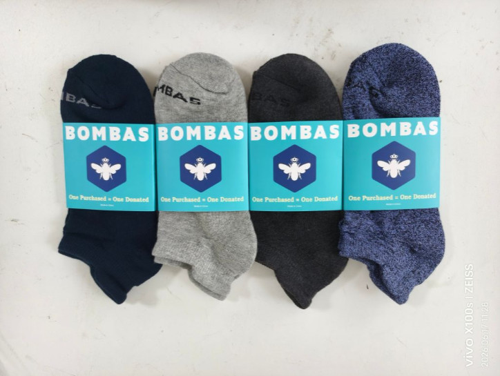4 pairs BOMBAS Men’s honeycomb Original Ankle Socks Size Med 4 Colors Mix