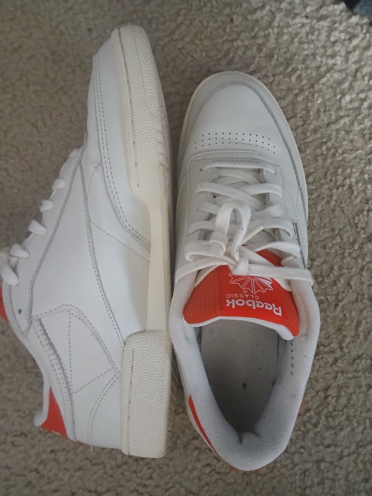 Reebok Classic Men’s Low Top White/Red Lace-Up Athletic Sneaker