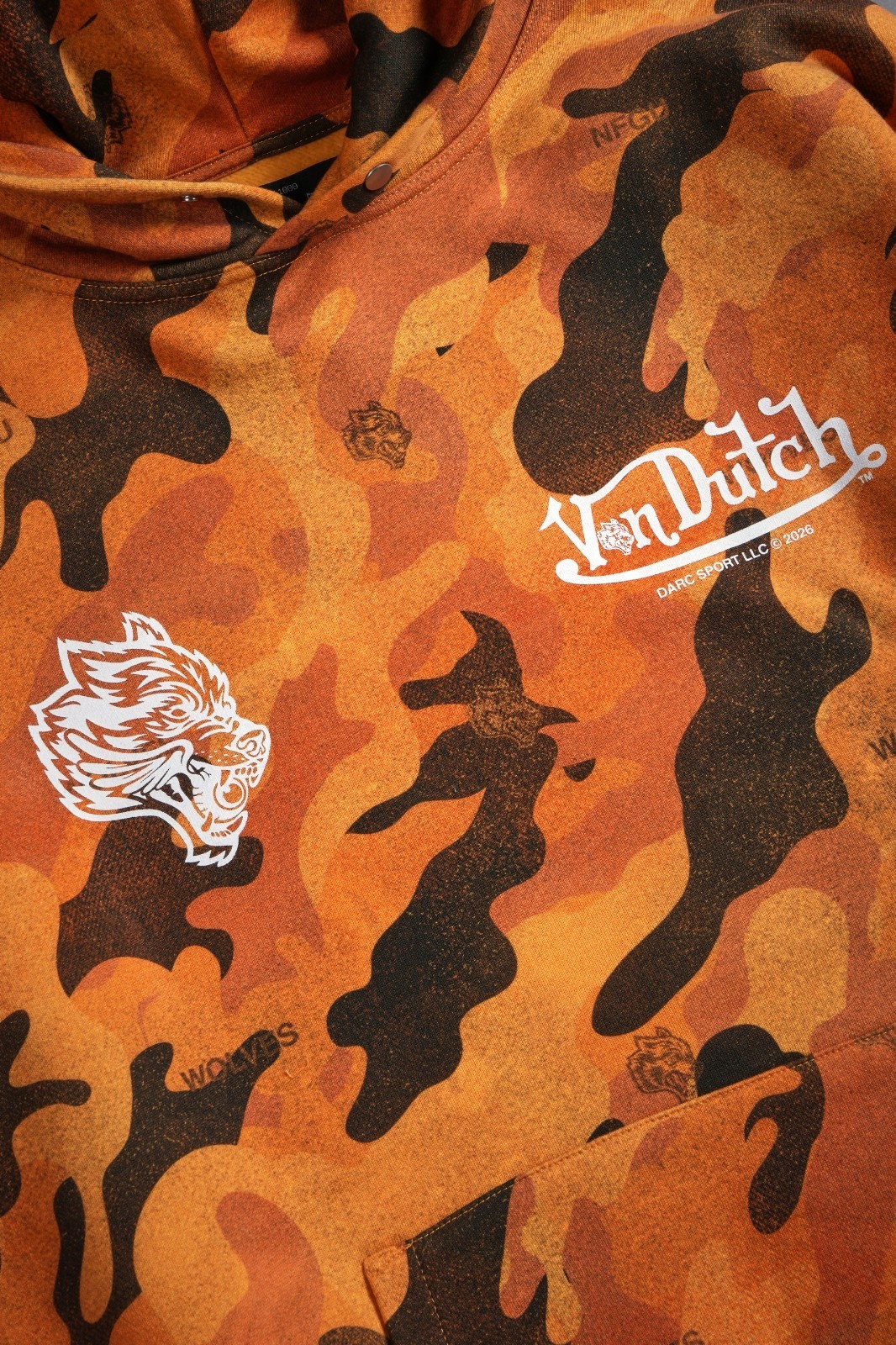 Darc Sport x Von Dutch Orange Camo Pierce Hoodie Size M Men’s NWT
