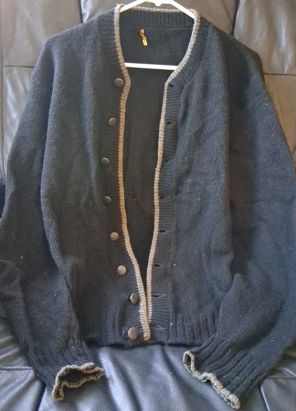 Vintage BLACK w/GRAY Trim CARDIGAN w/Leather ELBOW PATCHES – Size L – See Desc.
