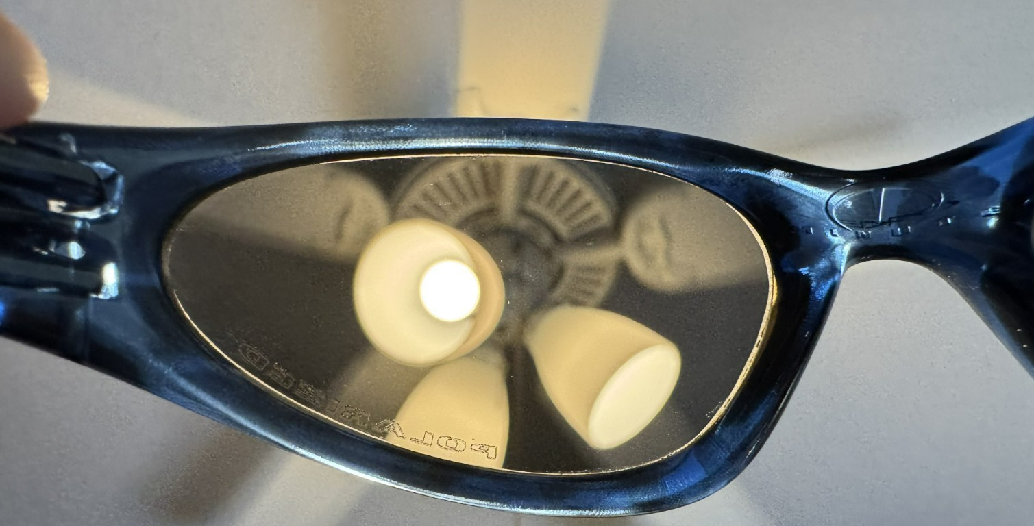 OAKLEY MINUTE GEN 2 BLUE TORTOISE ICE IRIDIUM POLARIZED SUNGLASSES 12-812 RARE