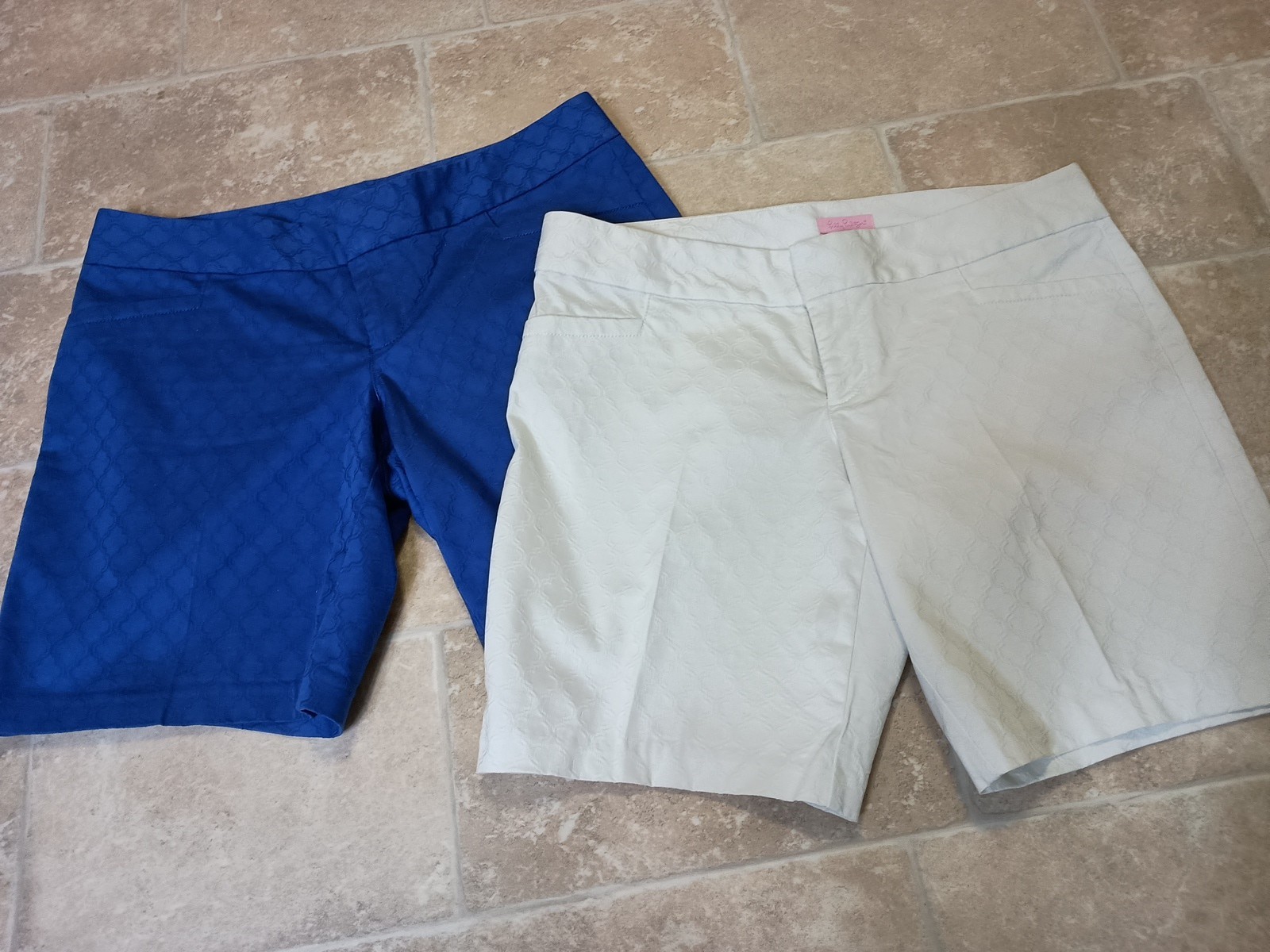 2 Lilly Pulitzer Womens Gardinia Shorts Brilliant Blue& White Geometric Print 8
