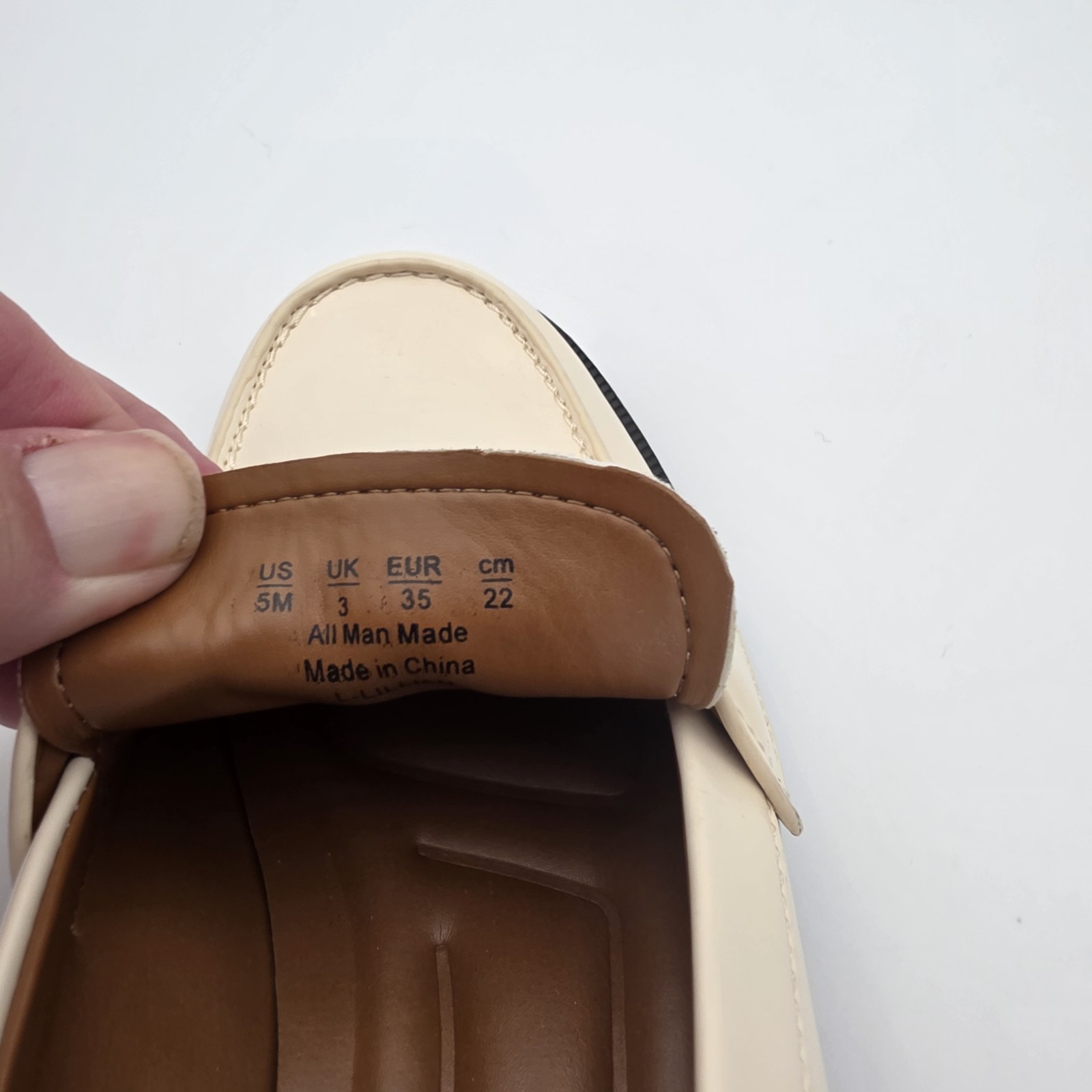 Franco Sarto Cream Loafers Size 5M Women’s Slip-On Classic Preppy Chic NEW
