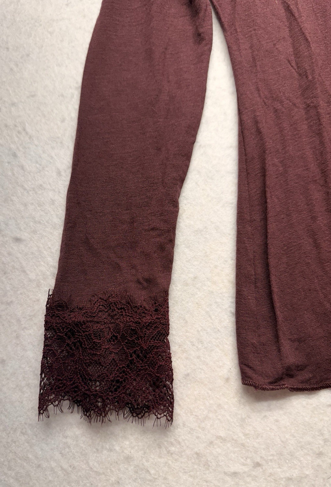 Intimissimi Ultralight Cashmere Lace Long Sleeve Shirt Size S Dark Burgundy NWT