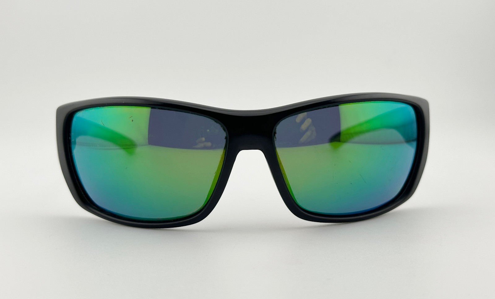 Smith FORGE Matte Black Green Mirror Sunglasses *minor scratches on lenses*