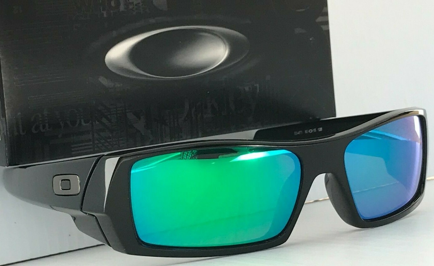 NEW Oakley GASCAN Black polished POLARIZED Galaxy Jade Iridium Sunglass 9014